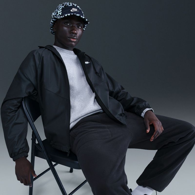 Herrenjacke Nike Windrunner black/white 9