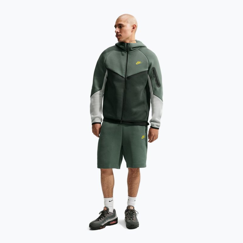Herrenpullover Nike Tech Windrunner Full Zip camo green/black spruce/chrome yellow 2